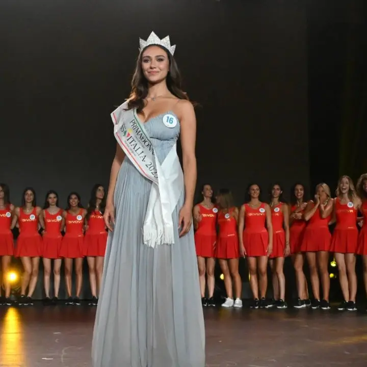 Miss Italia 2025 è Katia Buchicchio:\u00A0la “prima volta” della Basilicata\u00A0\n