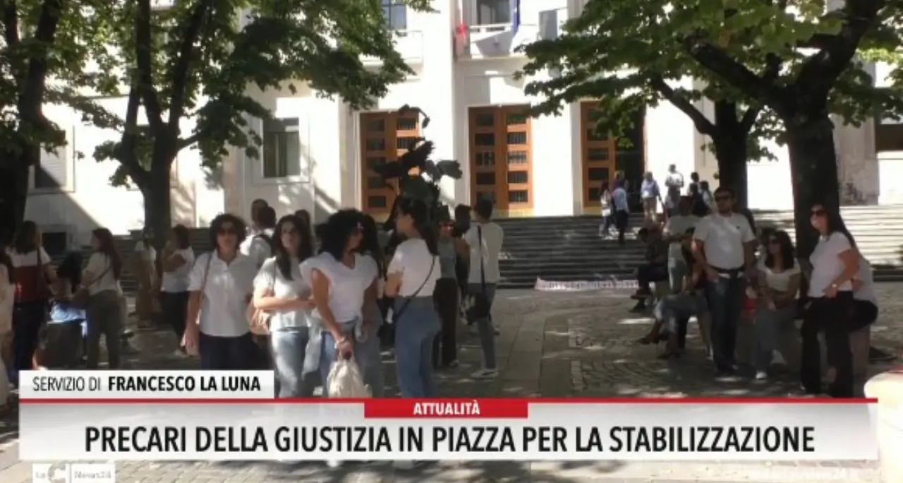 Precari della giustizia in piazza per la stabilizzazione