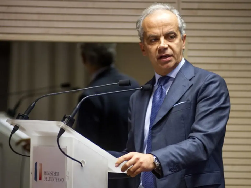 Ponte sullo Stretto, Piantedosi: «Opera di grande valore strategico. Tentativi criminali? Li fermeremo»