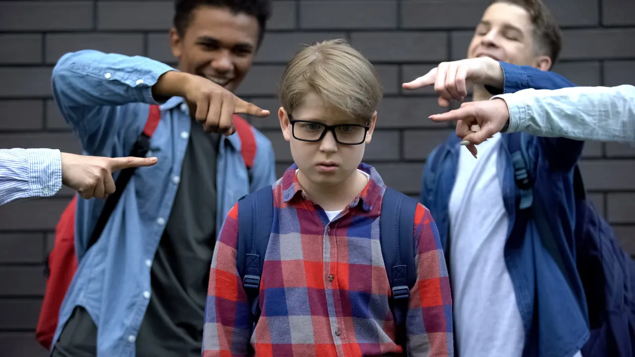 Ogni ragazzo che muore a causa di\u00A0bullismo è un pezzo di futuro che ci viene strappato\n