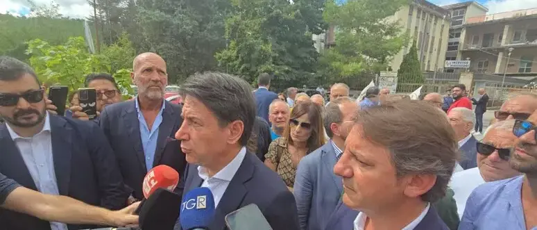 Regionali, Conte attacca Occhiuto: «Gesto di grande arroganza dimettersi per forzare le elezioni»\n