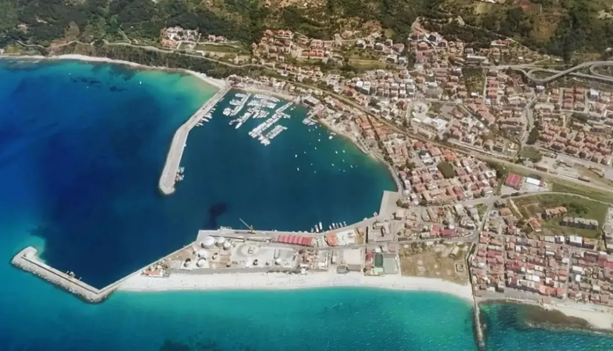 Cantiere navale a Vibo Marina: il Tar accoglie il ricorso e annulla la decadenza della concessione
