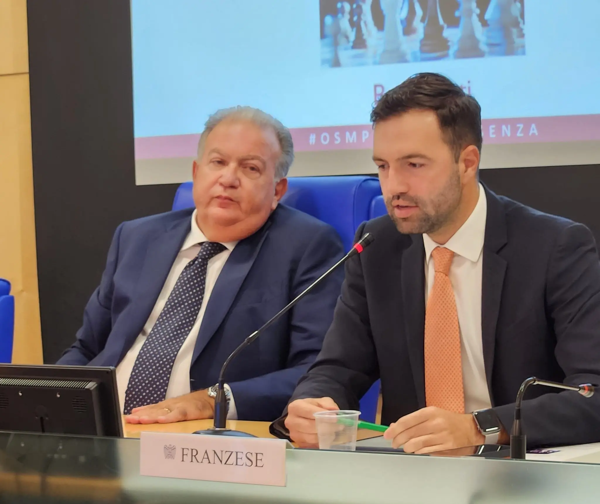 “A carte scoperte” fa tappa ad Oriolo: protagonisti Gli Artigiani del Riposo e il Premio “Radici di eccellenza”