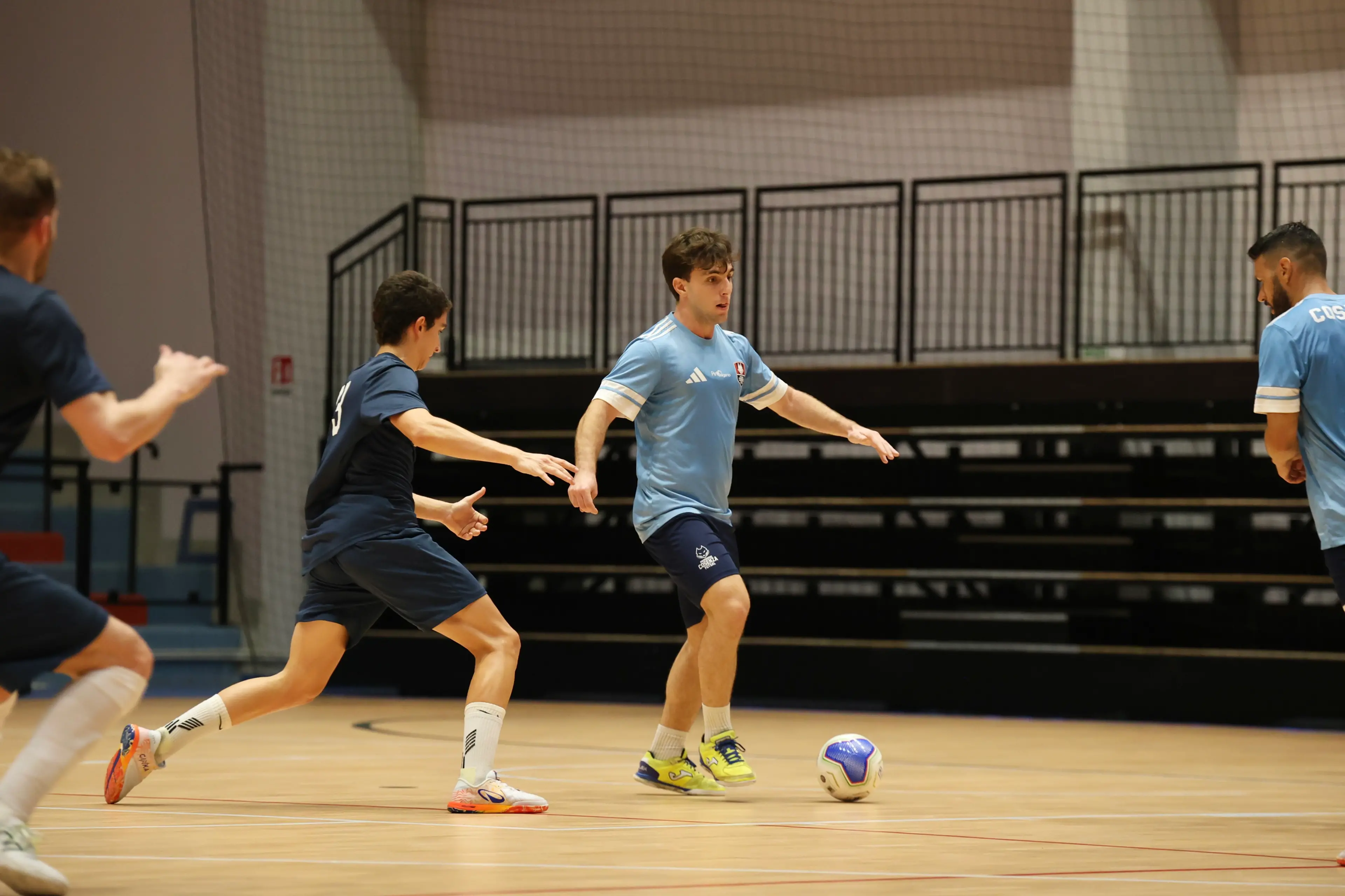 Futsal, la Pirossigeno Cosenza chiude la pre-season col botto: cinque gol alla Meta Catania\n