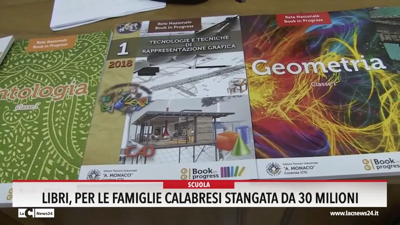 Libri per le famiglie calabresi, stangata da 30 milioni