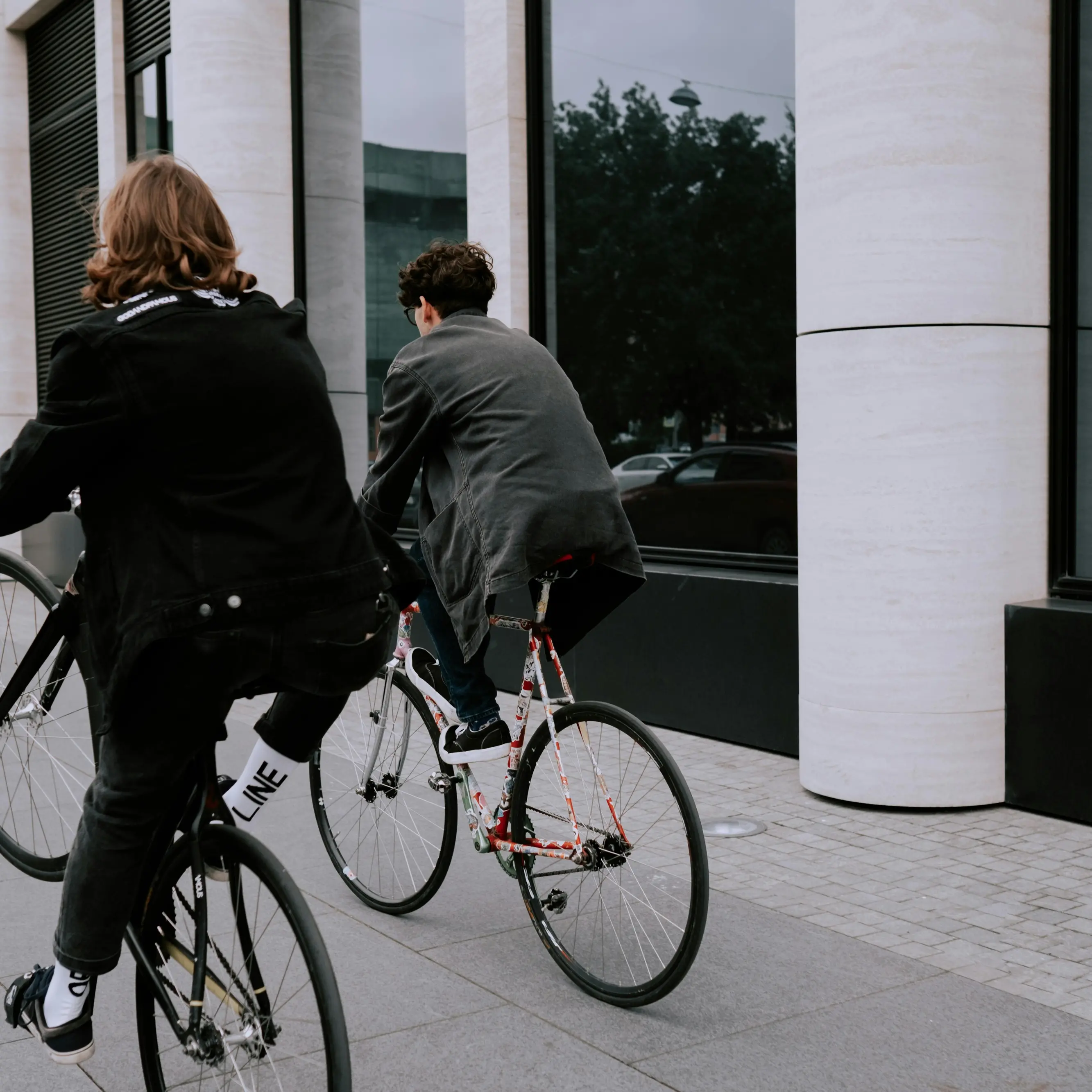 Calabresi troppo “seduti”,\u00A0solo in pochi si spostano in bici o a piedi per le attività quotidiane: lo studio dell’Iss\n