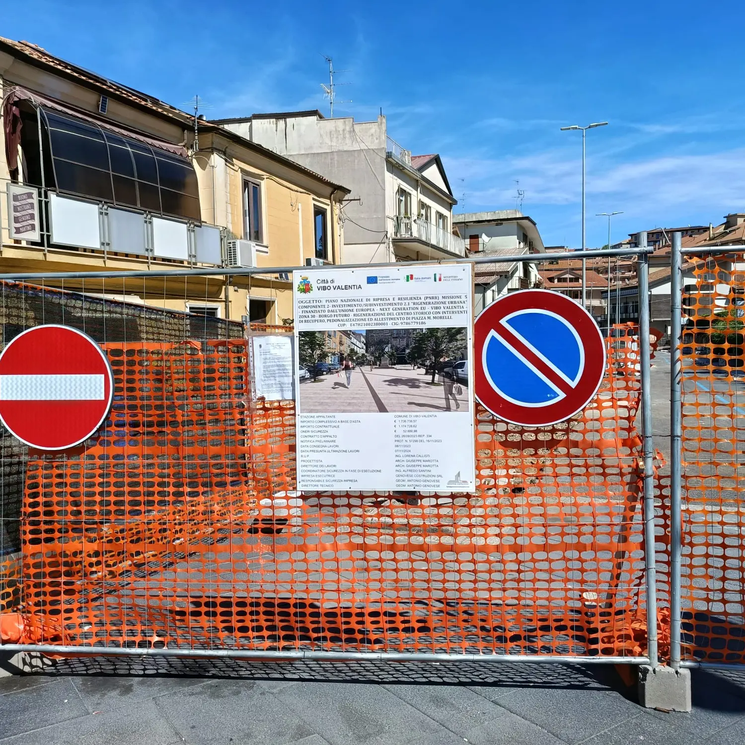 Vibo (ancora) ostaggio dei cantieri, lavori a rilento e commercianti sempre più esasperati: «Clienti spariti»