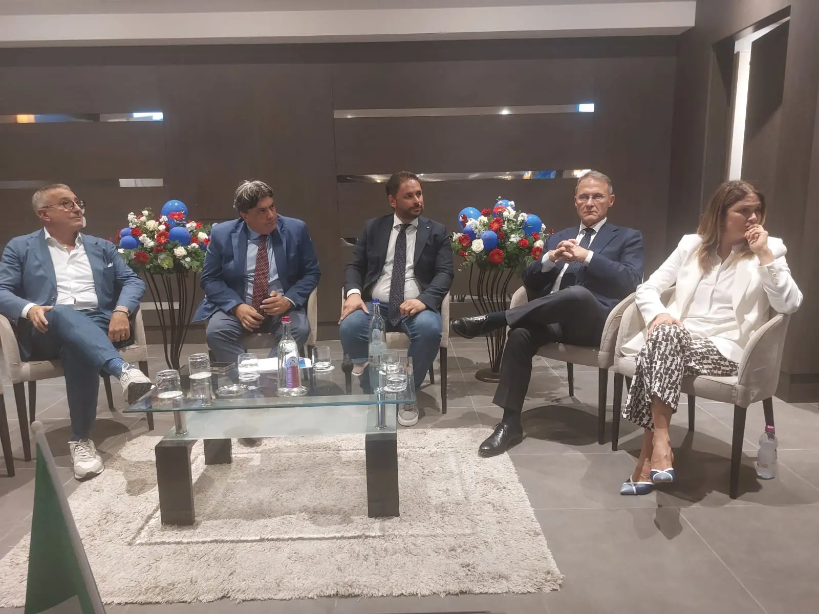 Il viceministro Cirielli a Catanzaro: «Il Ponte sullo Stretto volano di sviluppo. La Calabria sarà al centro dell’Europa»\n