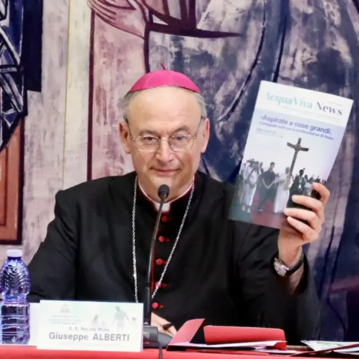 La Diocesi di Oppido Mamertina-Palmi presenta Acqua viva news. Il vescovo Alberti: «Strumento di riflessione e pensiero»\n