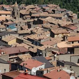 Longobucco, acqua delle fontane fuori legge? La minoranza denuncia omissioni del Comune