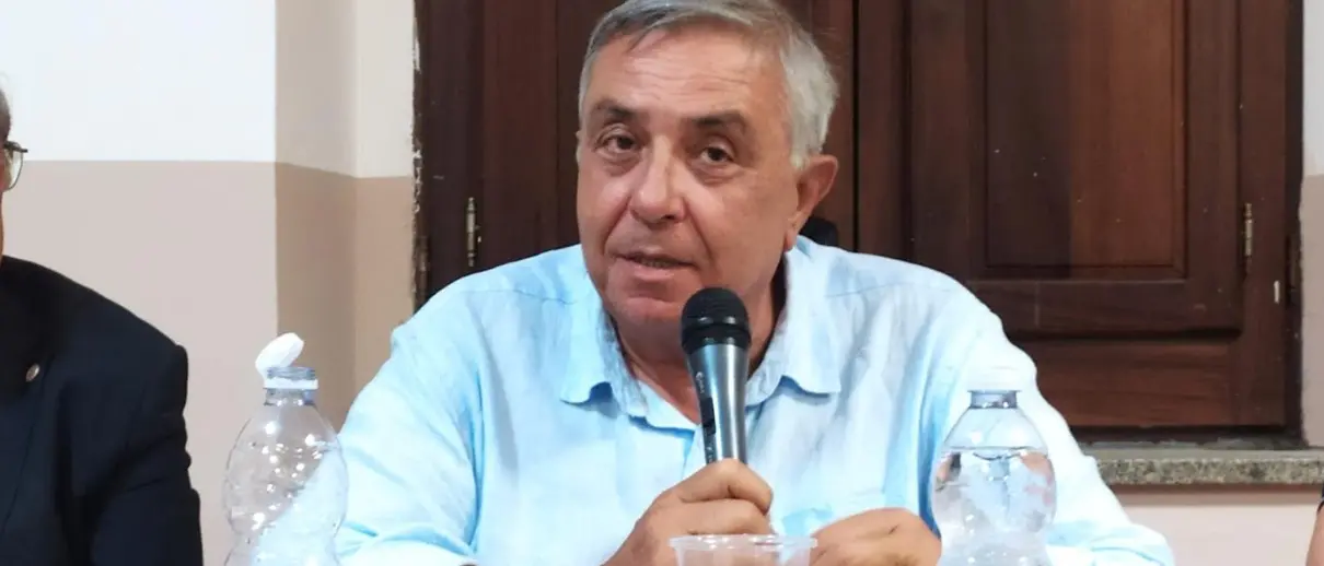 “Tutto pagato. Il saccheggio della sanità calabrese”: approda a Tropea il nuovo libro di Santo Gioffrè\n