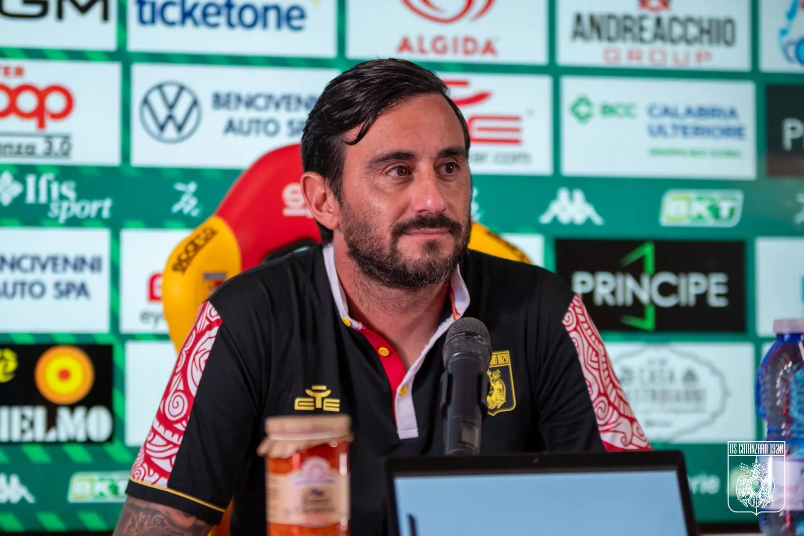 Reggiana-Catanzaro, Aquilani alla vigilia: «Servono intensità e umiltà, ogni gara di Serie B è diversa»\n