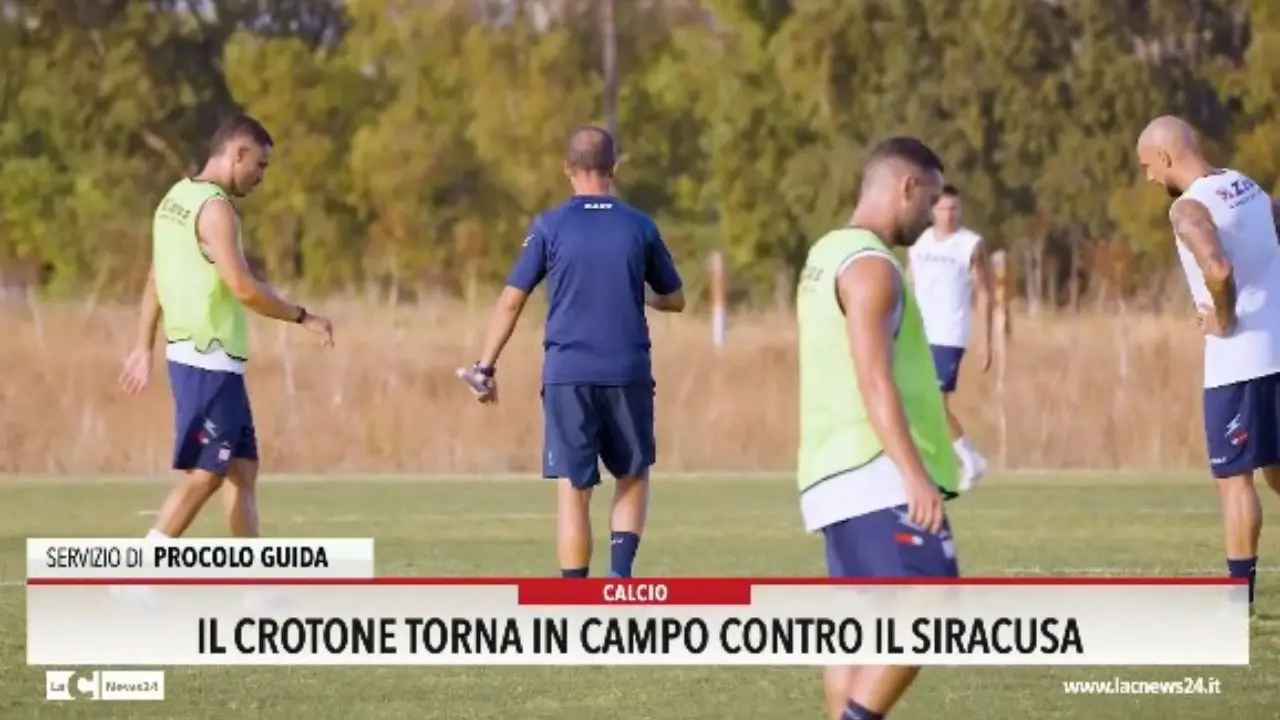 Il Crotone torna in campo contro il Siracusa