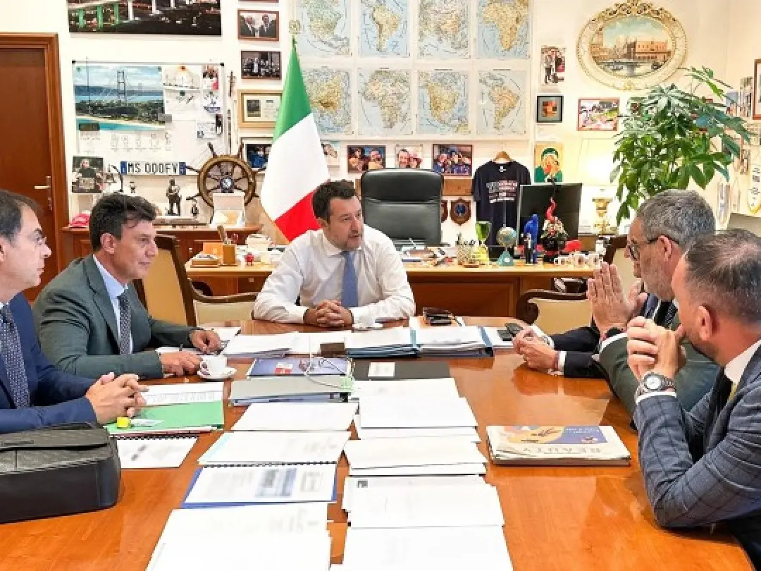Ponte sullo Stretto, alta velocità e 106: il ministro Salvini incontra l’Ordine degli ingegneri calabresi