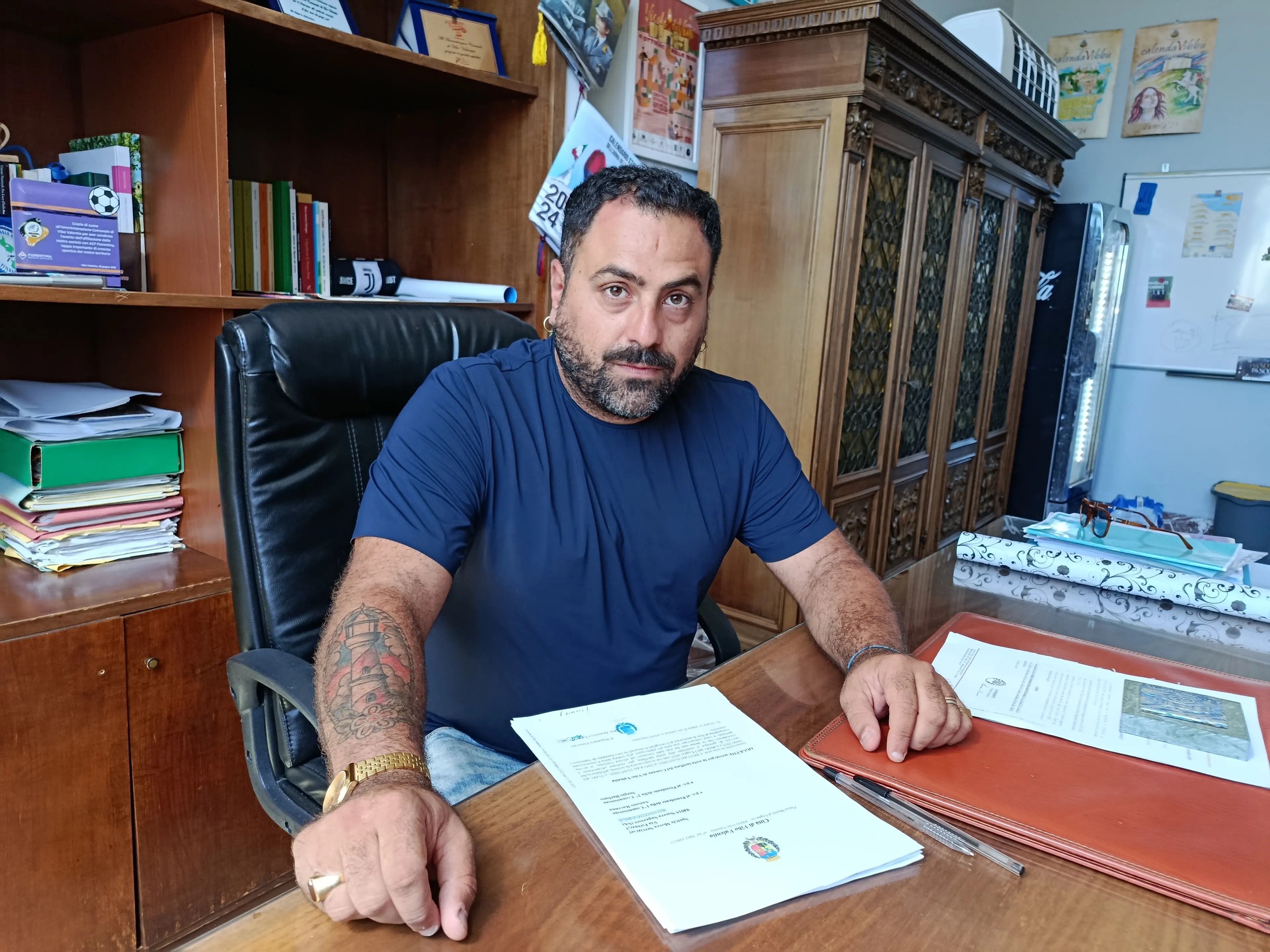 Strisce blu a Vibo, Colelli (Pd) contro il concessionario: «Ostacola gli abbonamenti e nega i 10 minuti di sosta gratuita» –\u00A0VIDEO\n