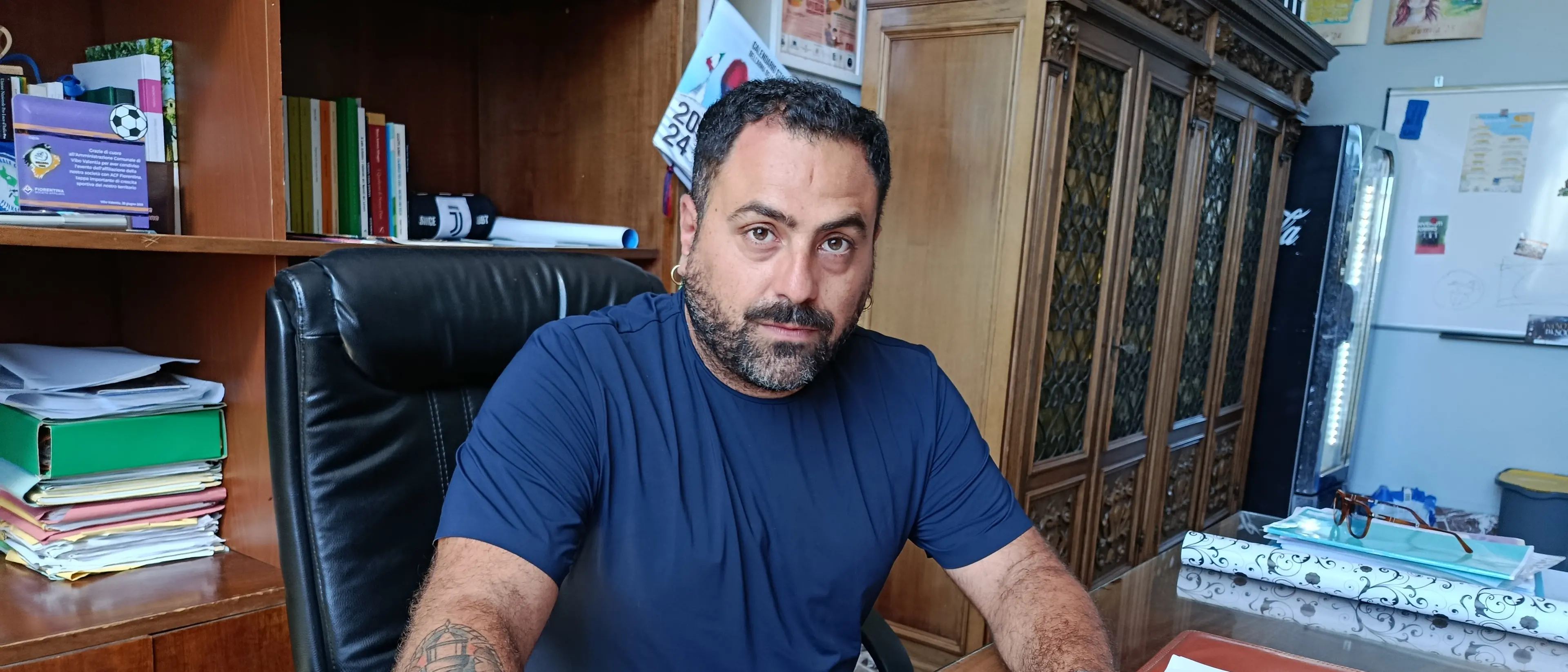 Strisce blu a Vibo, Colelli (Pd) contro il concessionario: «Ostacola gli abbonamenti e nega i 10 minuti di sosta gratuita» –\u00A0VIDEO\n