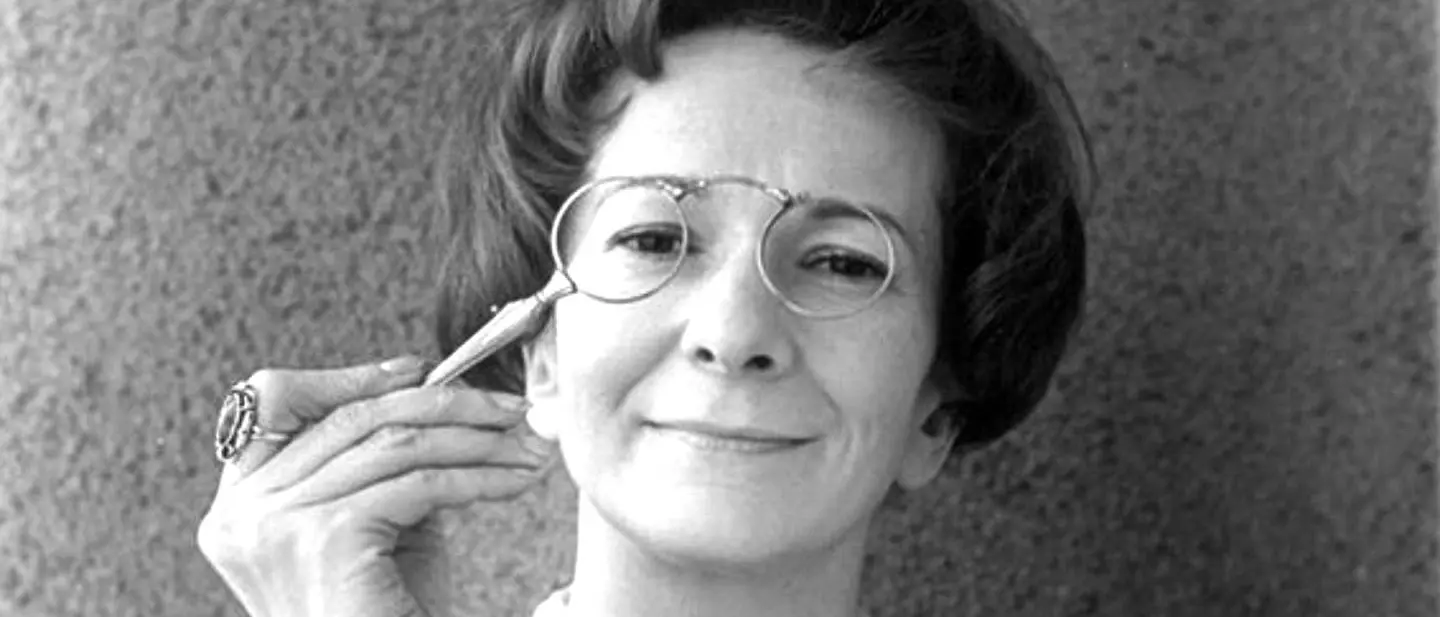 Wislawa Szymborska: la voce sommessa che ha cambiato la poesia e dato forza universale al femminile\n
