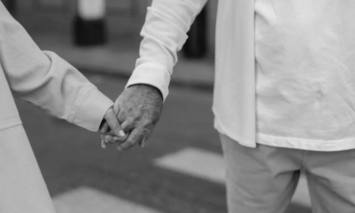 A Lamezia Cammina con noi, una passeggiata per accendere i riflettori su demenza e Alzheimer\n