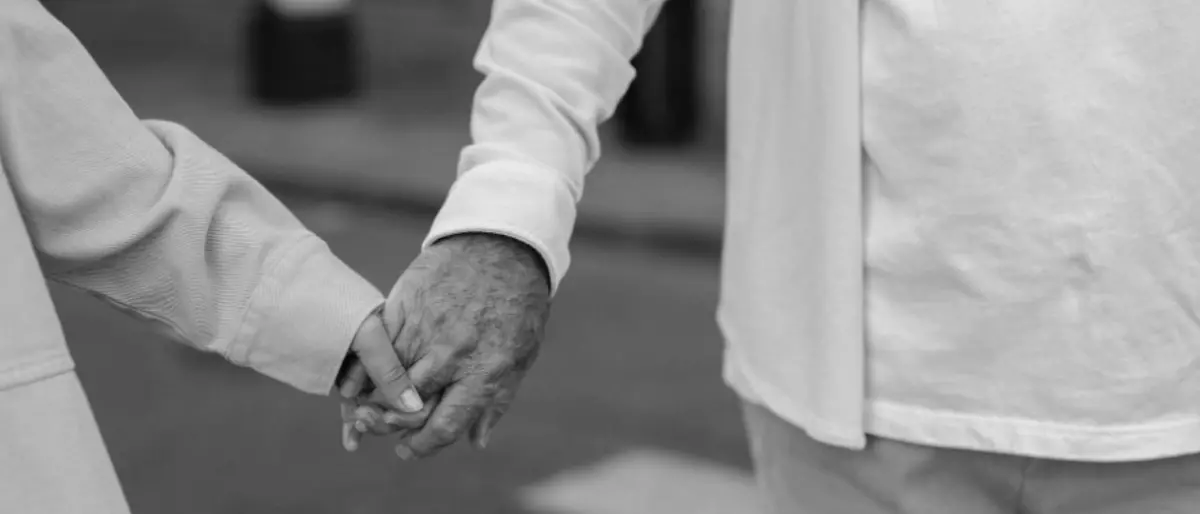 A Lamezia Cammina con noi, una passeggiata per accendere i riflettori su demenza e Alzheimer\n