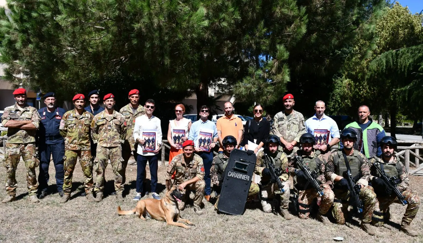 Una delegazione di magistrati europei in visita al Comando provinciale dei Carabinieri di Vibo Valentia\u00A0\n
