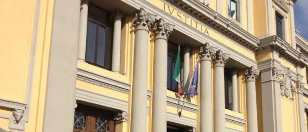 Prostituzione minorile: in appello sentenza di non doversi procedere per un imputato di Parghelia\n