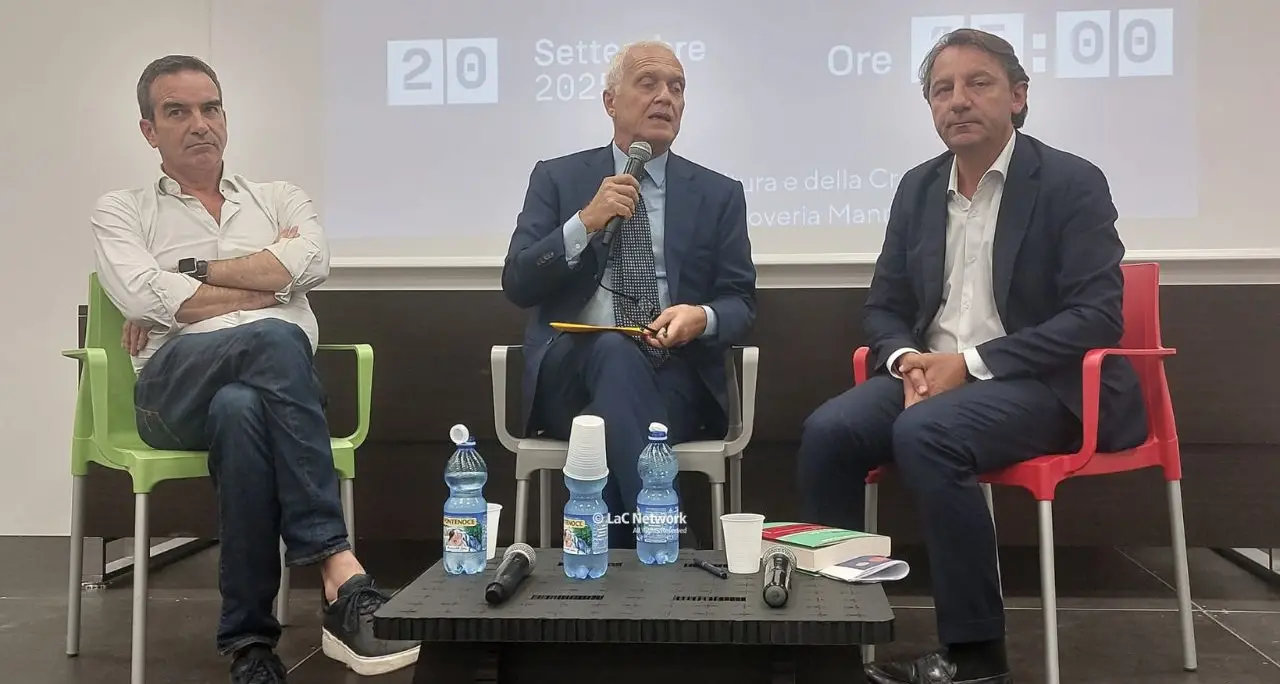 Regionali, al festival Sciabaca il primo duello tra Occhiuto e Tridico: la cultura irrompe nella campagna elettorale\n