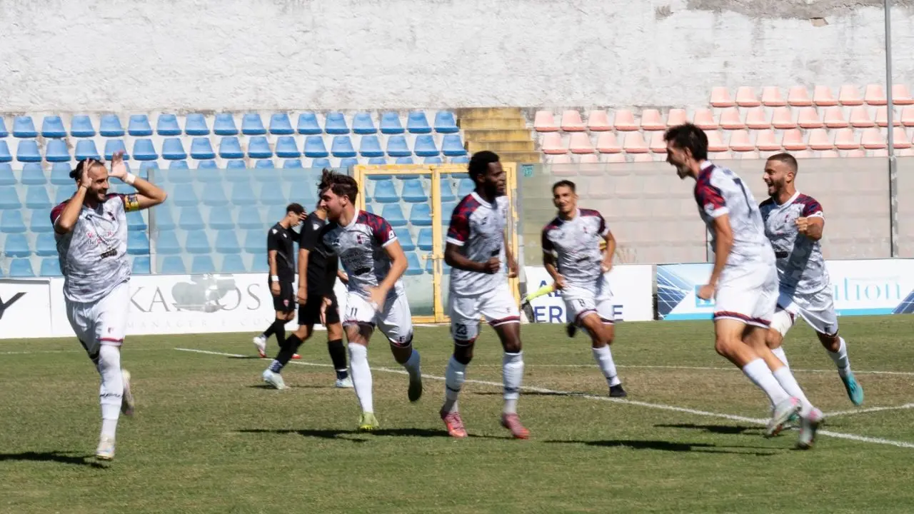 Verso il derby Vibonese-Reggina, il tecnico rossoblù Esposito: «Le motivazioni arrivano sole»\n