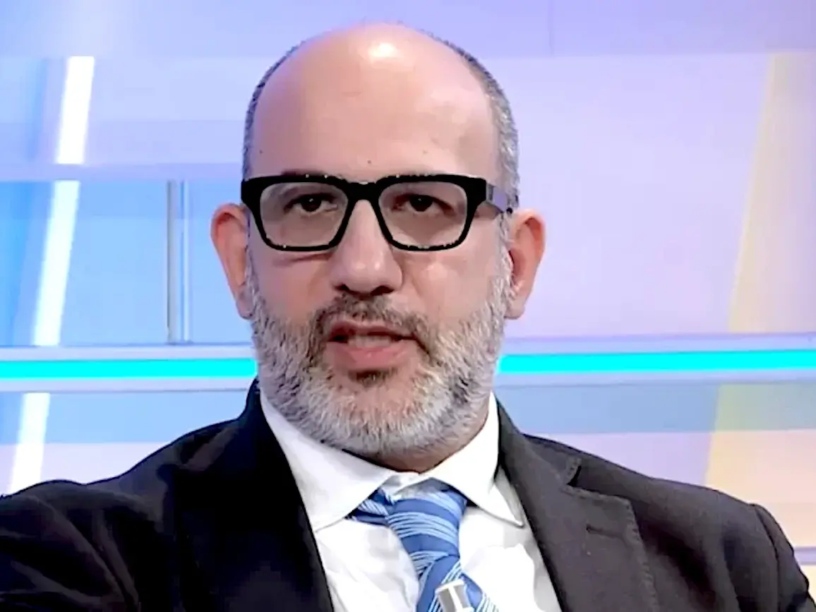 Regionali, Toscano: «Occhiuto e Tridico per il precariato infinito, solo noi chiediamo stabilità»