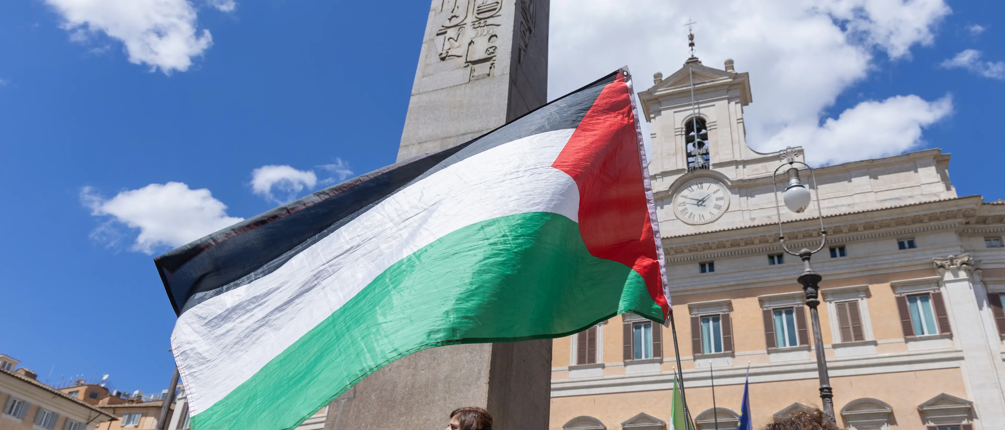 Sciopero per Gaza lunedì 22 settembre: stop a treni, bus e scuola. Per i trasporti altre giornate nere fino a novembre