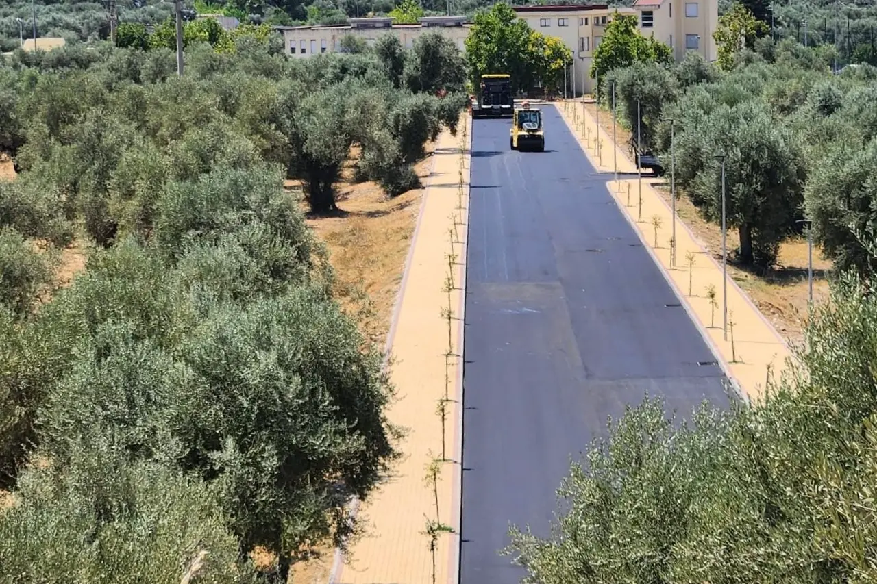 Una nuova strada per Contrada Amica