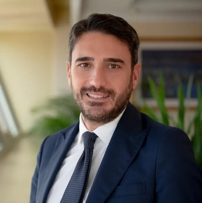 Regionali, la lezione di stile di Nicola Irto: sobrietà e ascolto contro urla e politica spettacolo\n