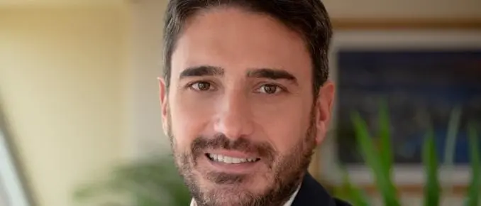 Regionali, la lezione di stile di Nicola Irto: sobrietà e ascolto contro urla e politica spettacolo\n