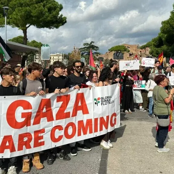 Roma si ferma per Gaza: esplode la protesta nazionale\u00A0in segno di solidarietà con la popolazione palestinese\n