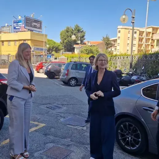 La sottosegretaria all’Economia Savino a Catanzaro: «In arrivo 1,3 milioni per 33 Comuni calabresi in difficoltà»