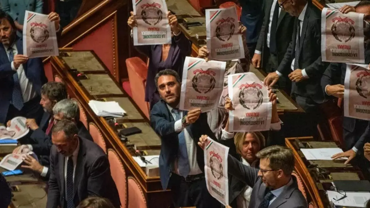 Non chiamatelo “confermativo”:\u00A0il referendum costituzionale è uno strumento di opposizione\n