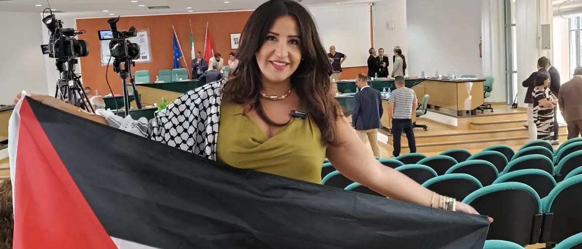 Rende solidale con Gaza: l’opposizione chiede la bandiera palestinese sul Municipio