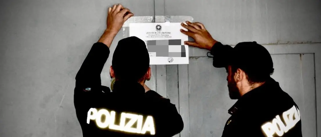 Crotone, sono quattro gli arresti per scommesse sportive illegali: la rete operava per conto di allibratori esteri\n