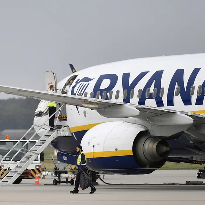 Ryanair punta sulla Calabria: 35 rotte (di cui 8 nuove) e 4 aerei. Investimenti da 400 milioni di dollari\n