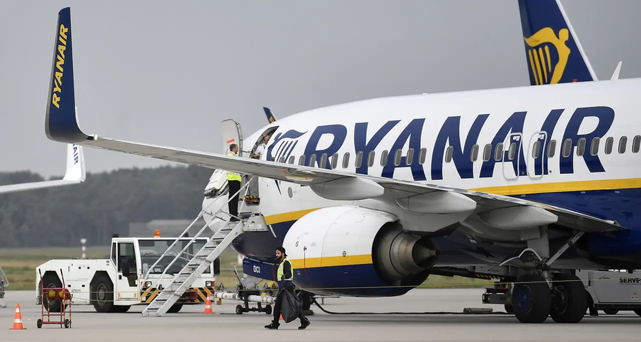 Ryanair punta sulla Calabria: 35 rotte (di cui 8 nuove) e 4 aerei. Investimenti da 400 milioni di dollari\n
