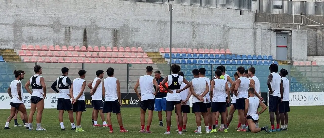 Serie D, secondo derby consecutivo per la Vibonese: rossoblù di scena al Gianni Renda, casa del Sambiase\n