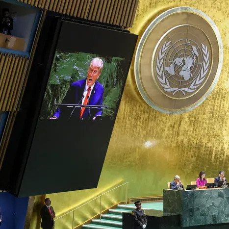 Donald Trump all’Onu, il cabaret tragico di un comico di terza categoria che condiziona i destini del mondo\n