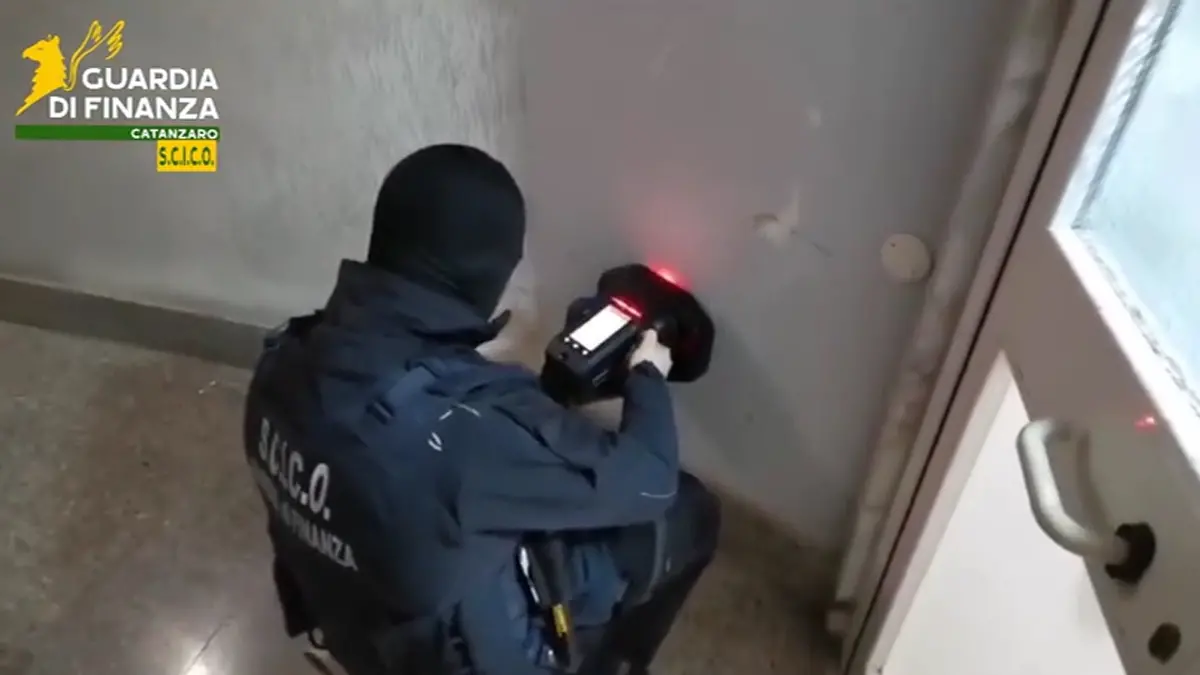 Sequestro beni a 5 persone considerate contigue ai Casamonica