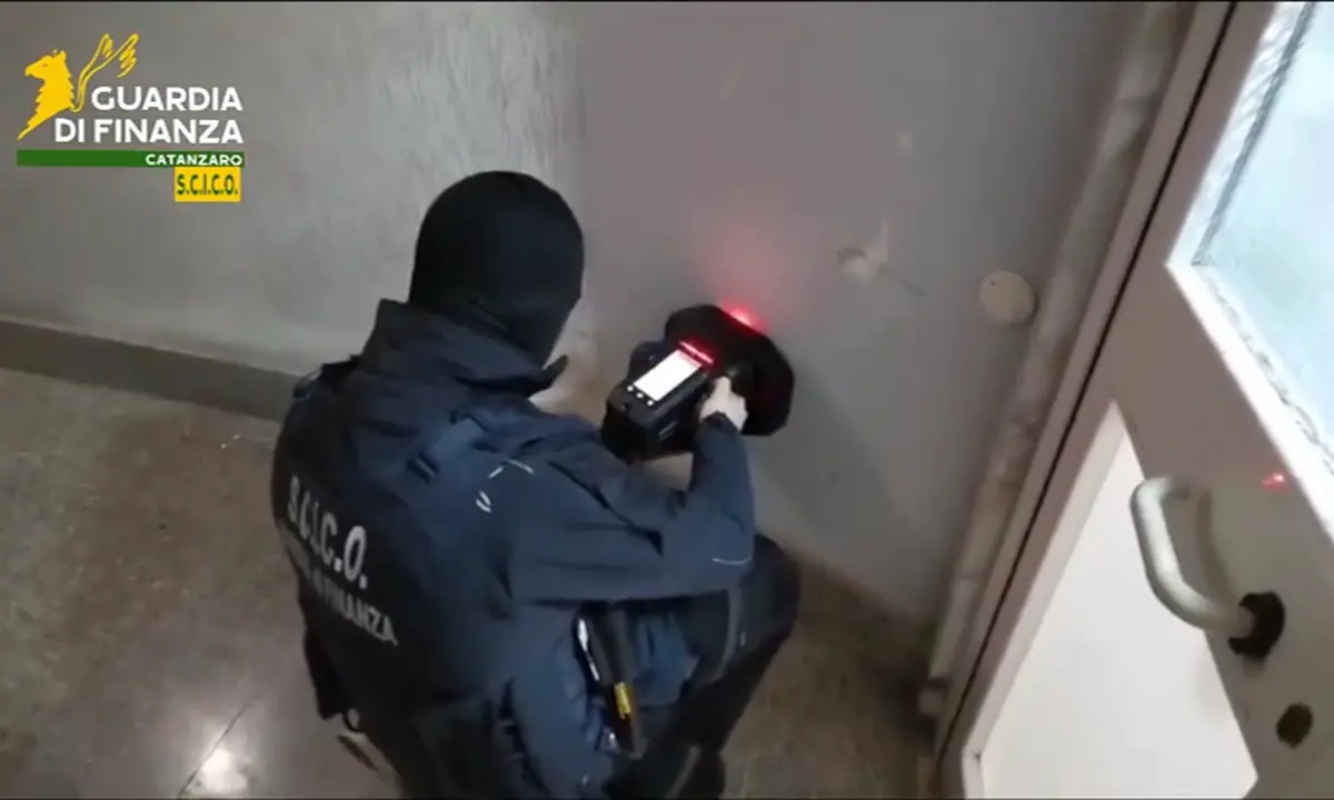 Sequestro beni a 5 persone considerate contigue ai Casamonica