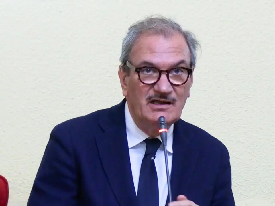 Un ex dirigente di polizia “consigliere speciale” del sindaco di Vibo: Romeo nomina un consulente per sicurezza e legalità