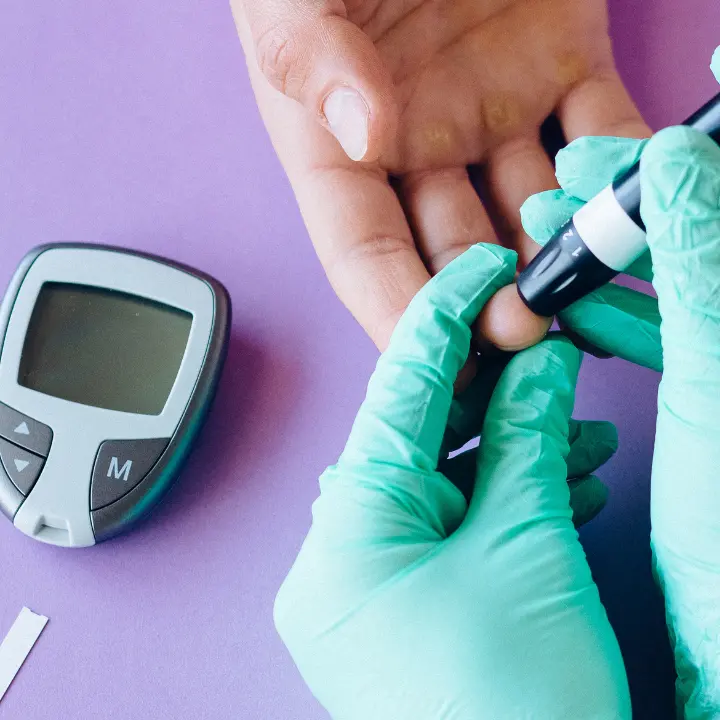 «Il paziente al centro, solo sulla carta»: il diabetologo Lazzaro critica l’Asp di Vibo sui limiti ai dispositivi dei diabetici già in cura