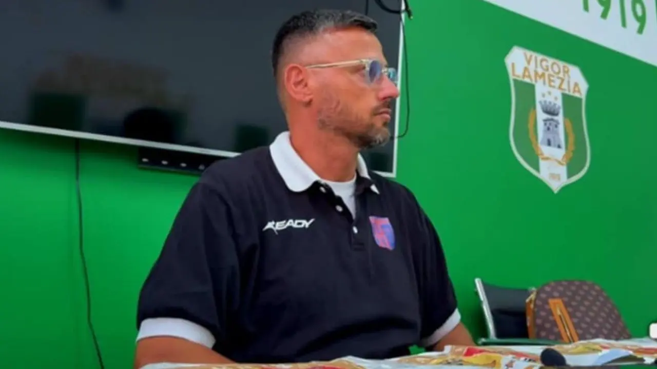 Serie D, la Vibonese crolla 3-0 contro il Sambiase. Esposito: «Risultato severo. Per lunghi tratti eravamo in gestione»\n