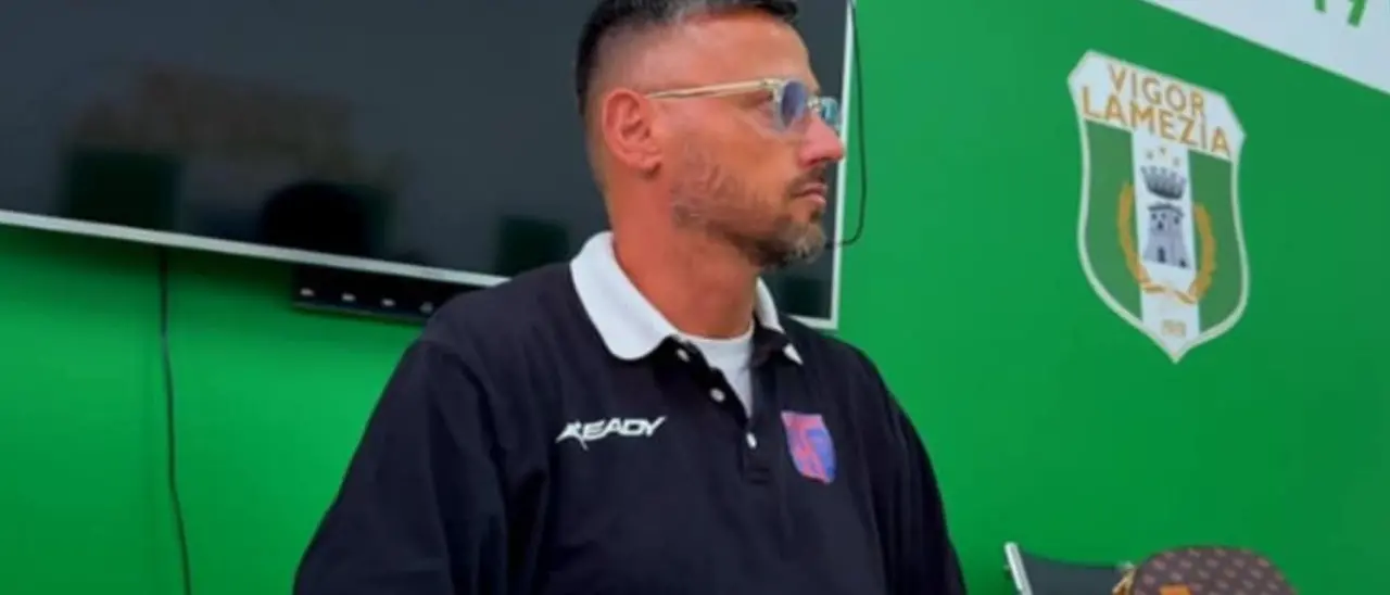 Serie D, la Vibonese crolla 3-0 contro il Sambiase. Esposito: «Risultato severo. Per lunghi tratti eravamo in gestione»\n