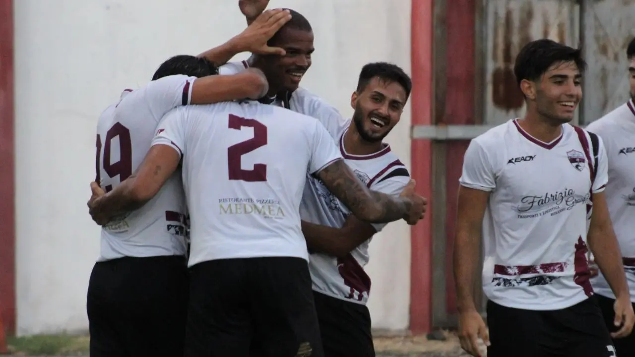 Coppa Italia Dilettanti, la Virtus Rosarno vince l'andata degli ottavi. Nocera: «Migliorare la gestione negli ultimi minuti»