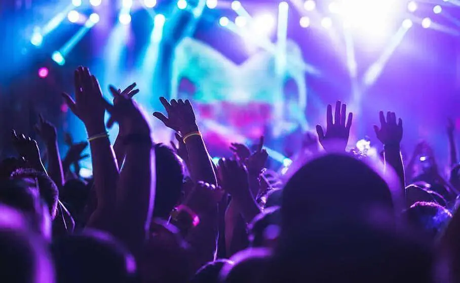 Spararono all'esterno di una discoteca di Sangineto, l'intimidazione partì da Cetraro