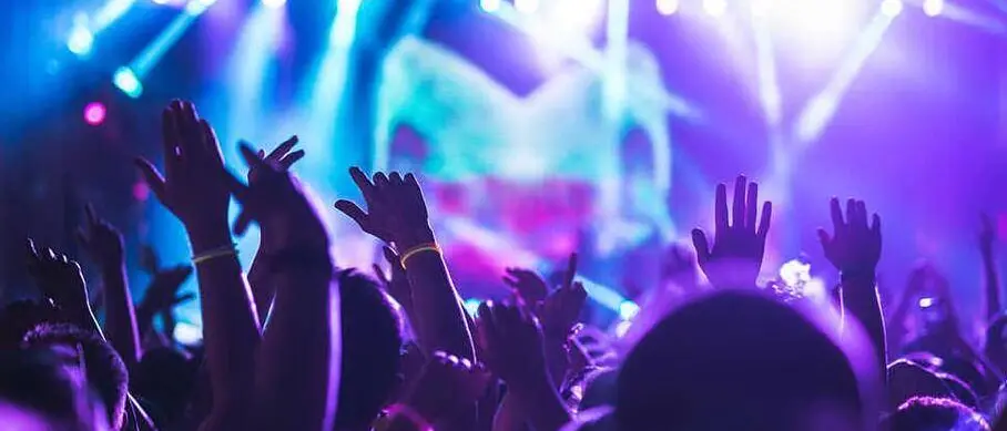 Spararono all'esterno di una discoteca di Sangineto, l'intimidazione partì da Cetraro